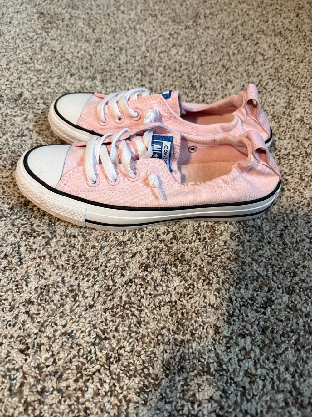 Converse Kids Low Top Canvas Sneakers in Light Pink